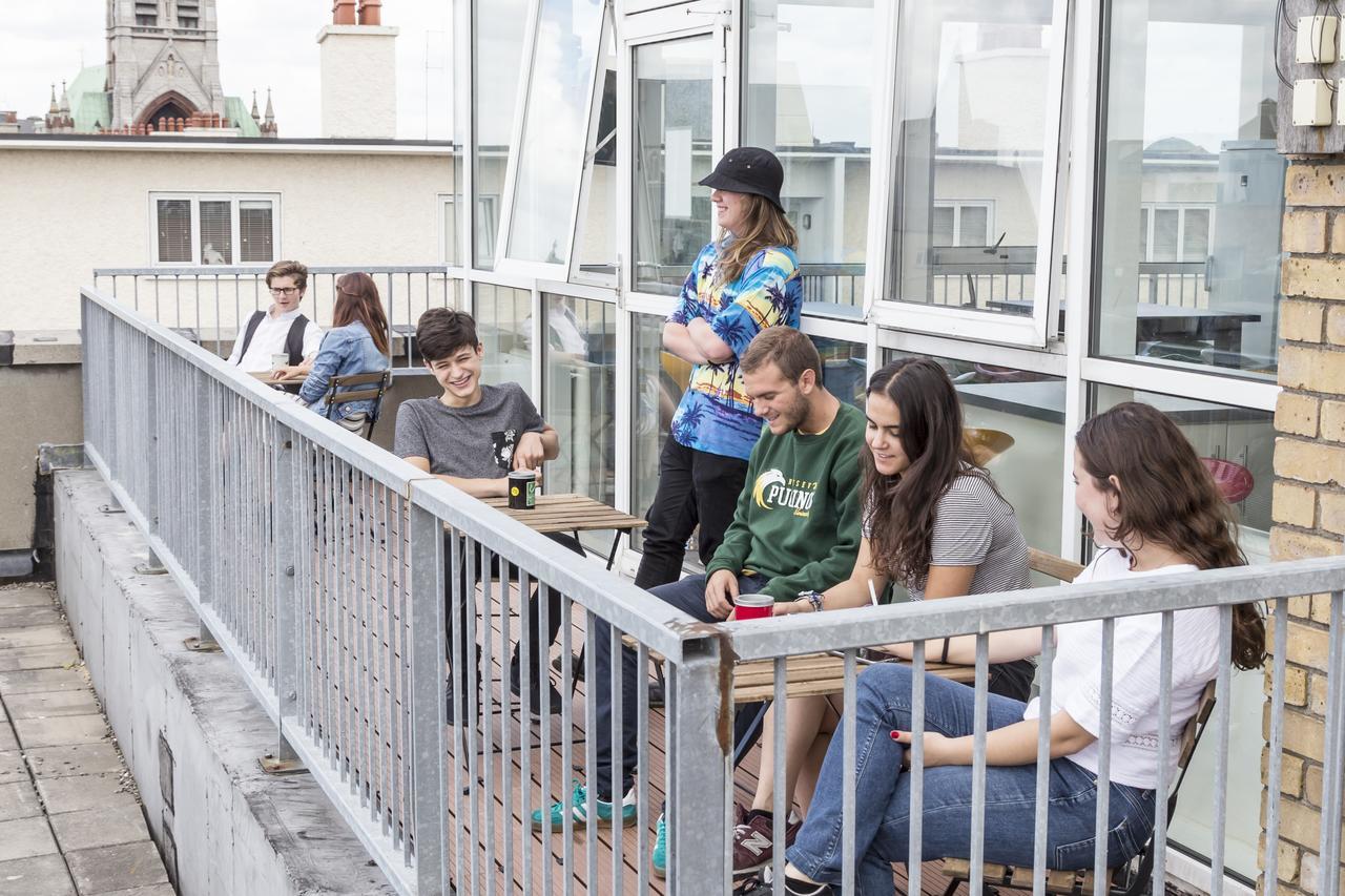 Garden Lane Backpackers Hostel Dublin Bagian luar foto